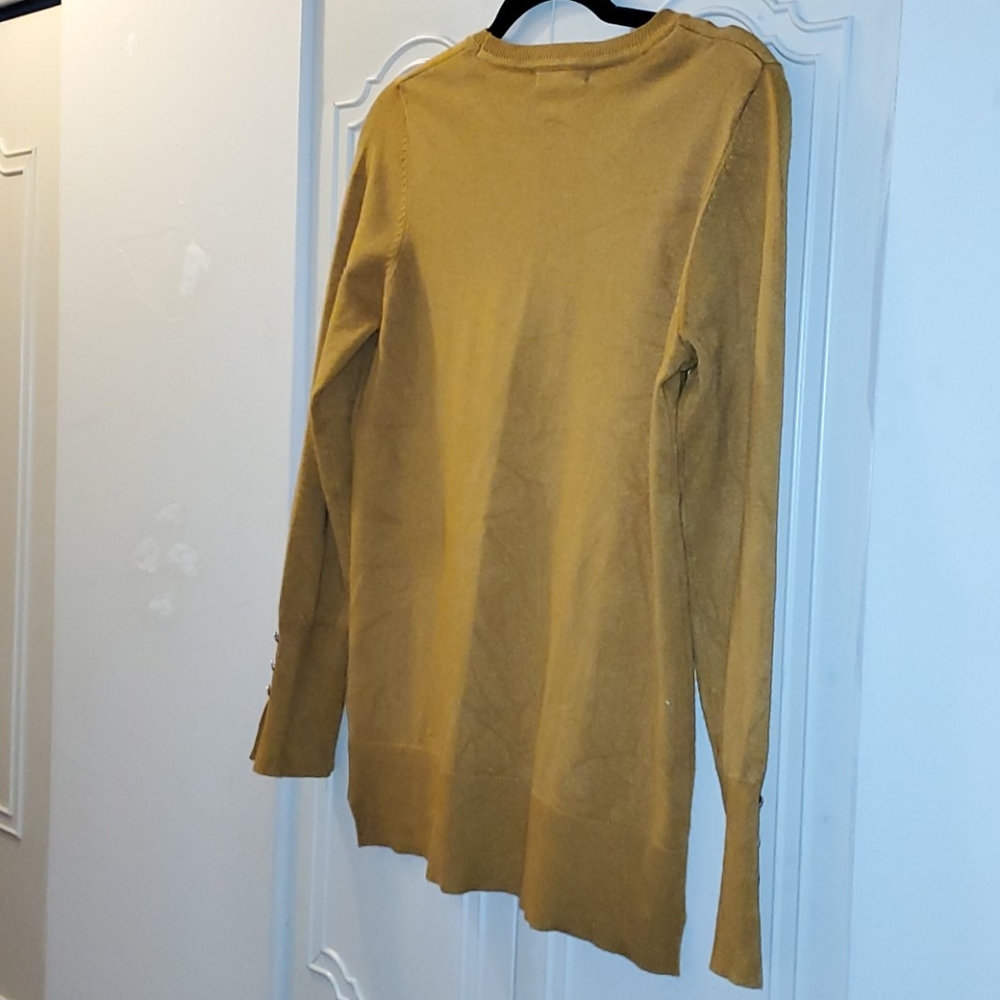 Sweater - Picture 2 of 2